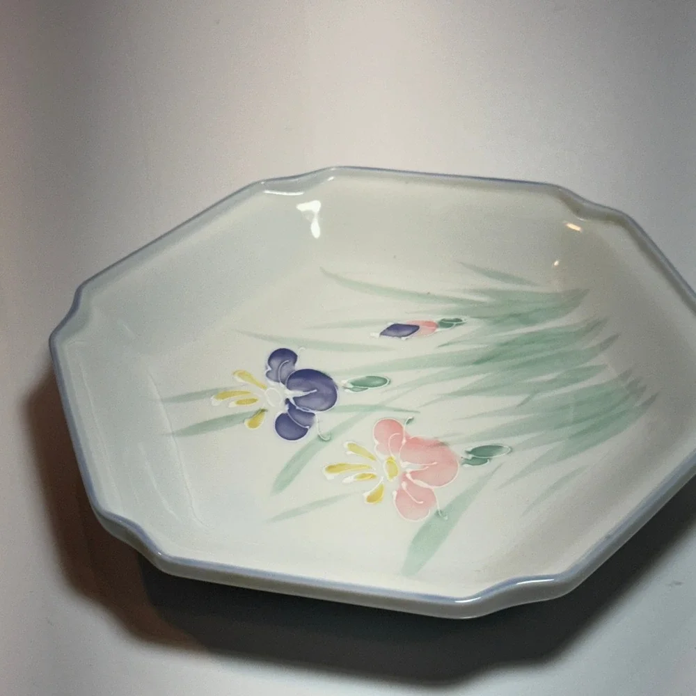 Octagon Shaped Ceramic Plate Iris Flower Design Pastel Colors‎ Blue Rim